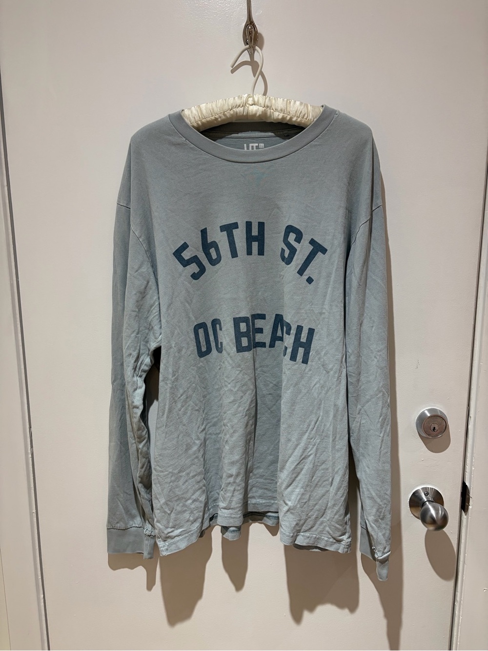Uniqlo graphic long sleeve